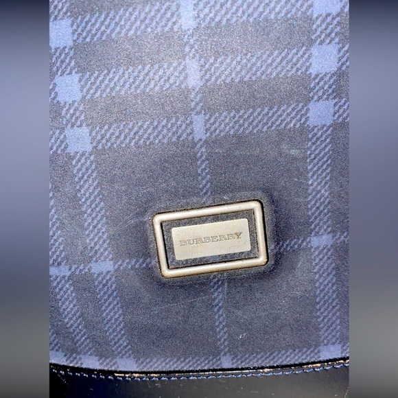 Authentic vintage Burberry bucket bag - Picture 9 of 13